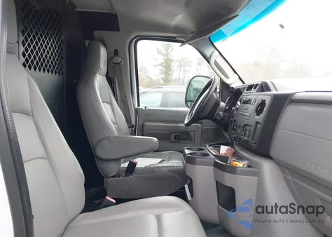 2014 Ford E-150 Commercial z USA, uszkodzony, nr VIN 1FTNE1EW2EDA46732